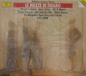 MOZART - Le Nozze Di Figaro - Thomas Hampson, Kiri Te Kanawa, James Levine