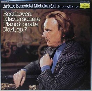 BEETHOVEN - Piano Sonata No.4 - Arturo Benedetti Michelangeli